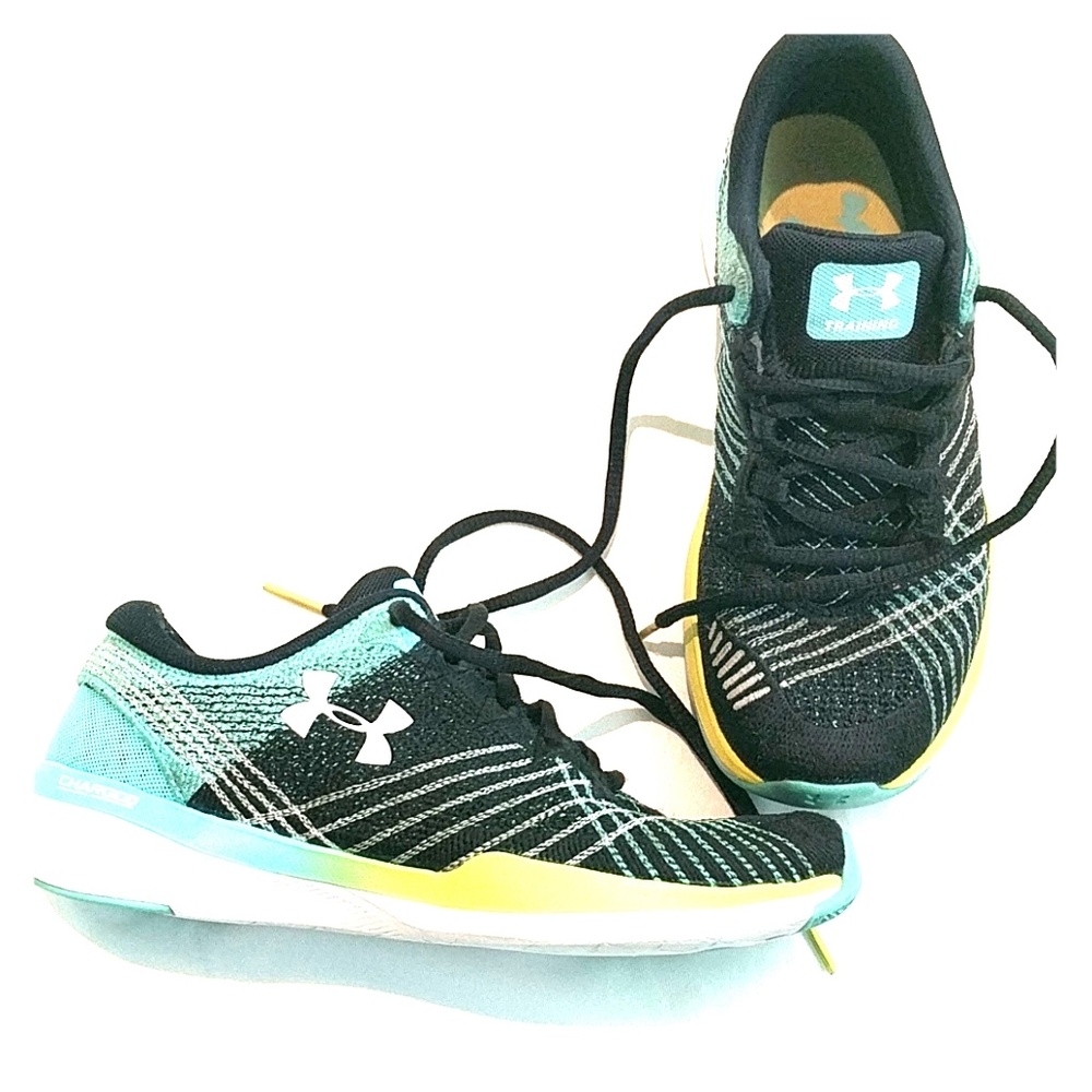 Athletic shoes